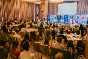 De la 21% la 15,8% din PIB: ce soluţii văd antreprenorii pentru viitorul producţiei româneşti?